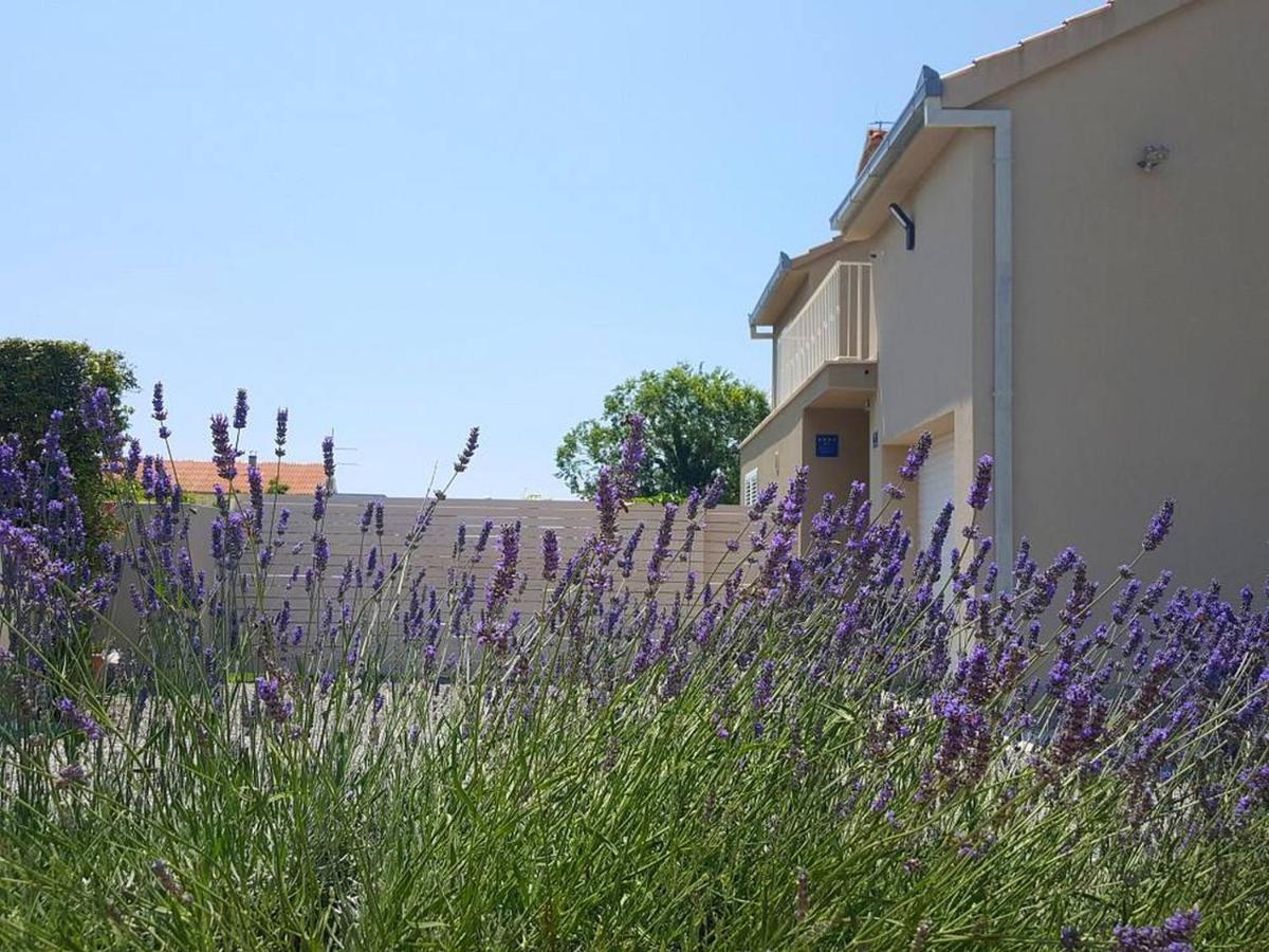 Villa Elysium - Beautiful Family House With Heated Pool Каштела Экстерьер фото